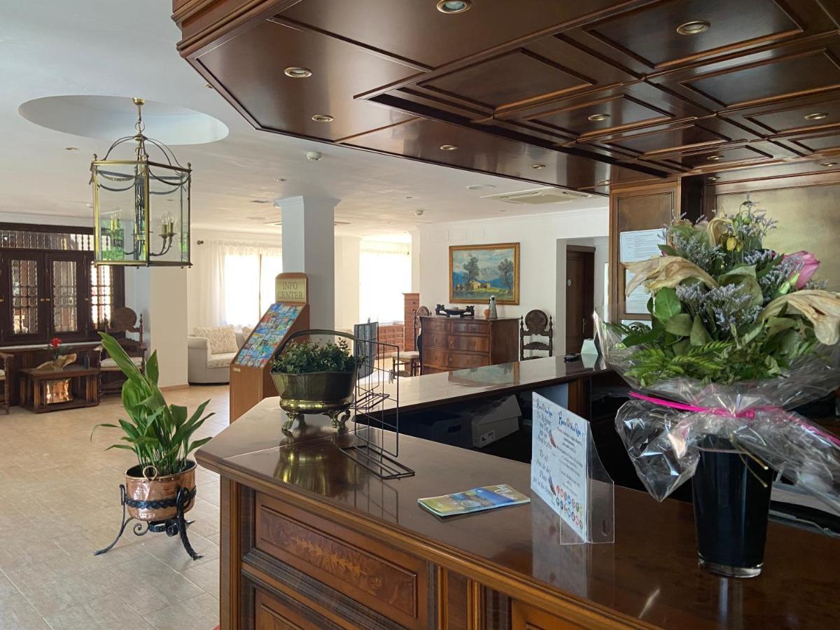Boutique Hs Villa Rosa Paguera Пегера Екстер'єр фото